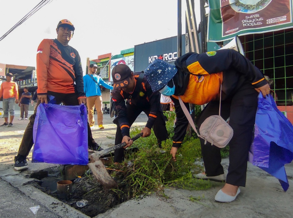 Kerja Bakti Cegah Genangan Air Di Kota Palangka Raya – Kaltengdaily